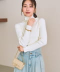 La boutique BonBon(ラブティックボンボン) 【miki監修カラーあり・チクチクしない】リブタートルニット