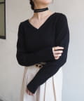 Thevon.(ゼヴォン) チョーカー付きVネックリブプルオーバー