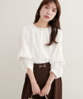 natural couture(ナチュラルクチュール) ゴールドバー付き袖くしゅ2WAYブラウス