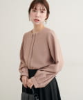 natural couture(ナチュラルクチュール) ゴールドバー付き袖くしゅ2WAYブラウス