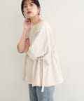 natural couture(ナチュラルクチュール) 【WEB限定】サイドドロスト7分袖ブラウス