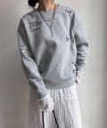 DOUDOU(ドゥドゥ) 【WEB限定】裏毛裏起毛ランダム刺繍ロゴトップス