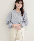 natural couture(ナチュラルクチュール) 【WEB限定】フリルVネックキャンディスリーブブラウス