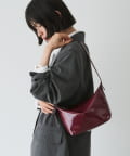 russet(ラシット) エナメルワンショルダーバッグ