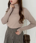 NICE CLAUP / OLIVE des OLIVE OUTLET(ナイスクラップ  / オリーブ デ オリーブ アウトレット) 【one after another】金ボタンハイネック