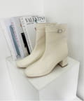 NICE CLAUP / OLIVE des OLIVE OUTLET(ナイスクラップ  / オリーブ デ オリーブ アウトレット) ビジューバックル付きショートブーツ