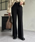 Thevon.(ゼヴォン) ストレッチセミフレアパンツ