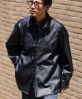 FREDY & GLOSTER(フレディ アンド グロスター) 【本革見え/3サイズ展開】UNISEX レザーシャウター フェイクレザーシャツ