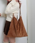 Kastane(カスタネ) 【A4サイズ/一部店舗限定】ビジュースエードショルダーBAG