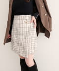 natural couture(ナチュラルクチュール) 【WEB限定】べこべこ釦ラップミニスカート