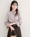 natural couture(ナチュラルクチュール) 配色パイピングタックブラウス