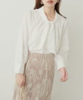 natural couture(ナチュラルクチュール) 【WEB限定】袖口パールノット結びボウタイブラウス