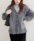 natural couture(ナチュラルクチュール) 【WEB限定】ぷっくり金ボタンミドルカーデ