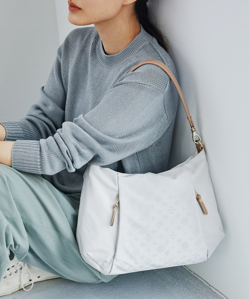 russet ラシット ショルダーバッグ ベアチャーム付き russet ラシット ショルダーバッグ ベアチャーム付き russet ラシット