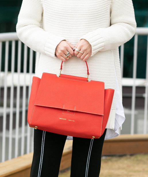 オフからビジネスシーンまで大活躍！IT Bag - IACUCCI(イアクッチ)大丸 