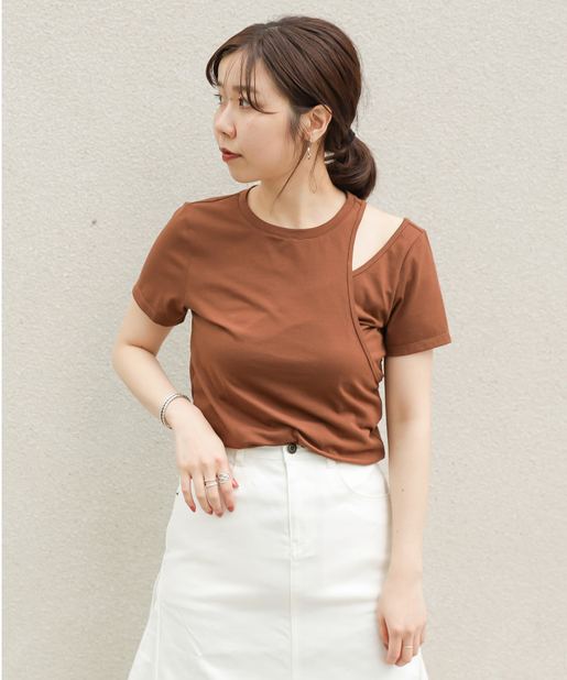 Ameri VINTAGE - CAPRICIEUX LE&#39;MAGEワンショル重ねTシャツ CAPRICIEUX LE'MAGE（カプリシューレマージュ）の「ドレープ