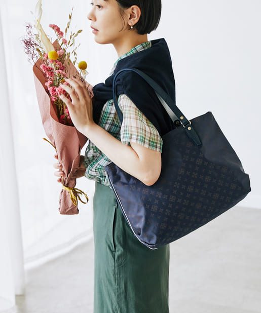 新品未使用 russet ラシット バックルハンドルトートバッグ ▽人気のカラーハンドルトートバッグが再入荷‼︎ | ラシット | 大丸