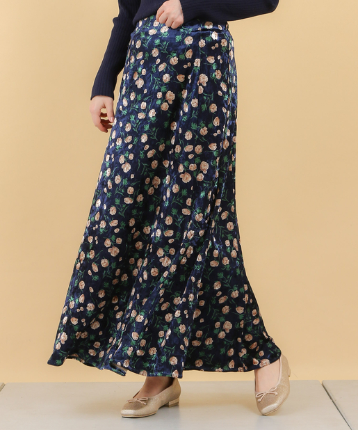Who S Who Chico 花柄ベロアロングフレアスカート Outlet アウトレット レディース Pal Closet パルクローゼット パルグループ公式ファッション通販サイト