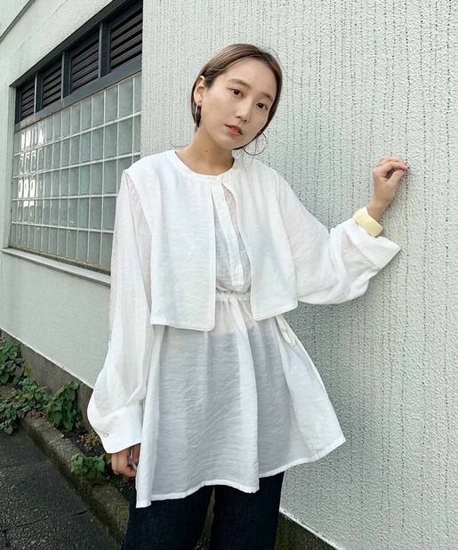 福岡店】大人気！パイピングフラップ付ブラウス - Kastane
