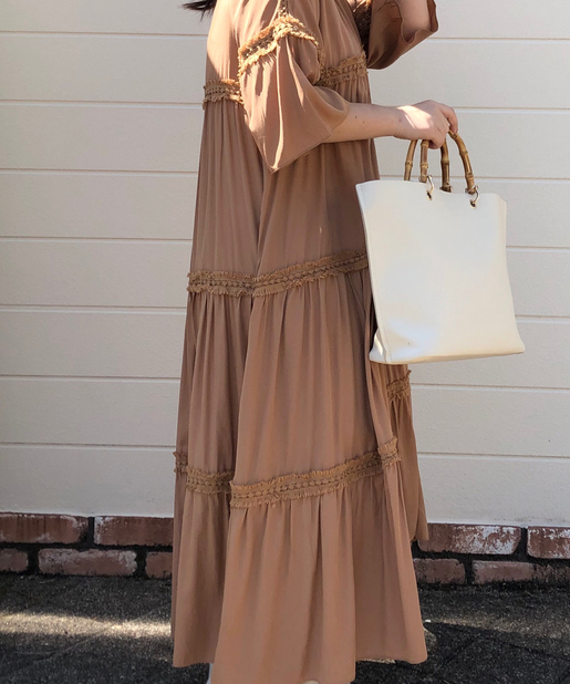 Chez toi(シェトワ) ☆【一枚で主役】サテンティアードボリュームロングワンピース