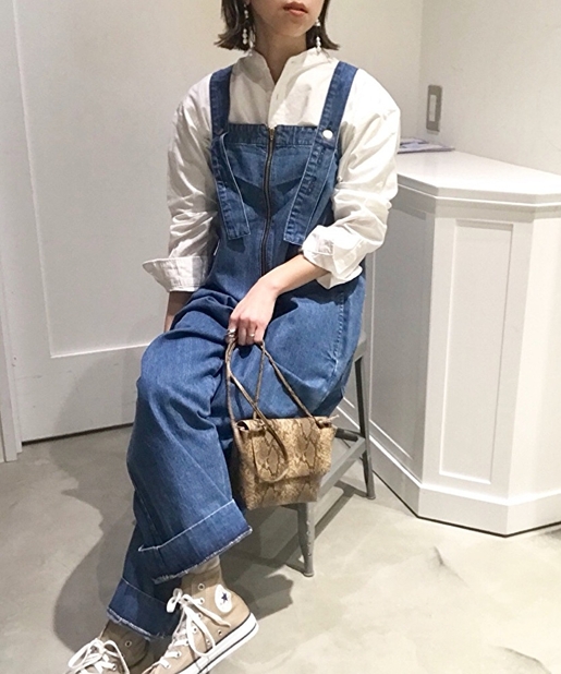 フロントジップがおしゃれ可愛い♪【LEE】のデニムサロペット