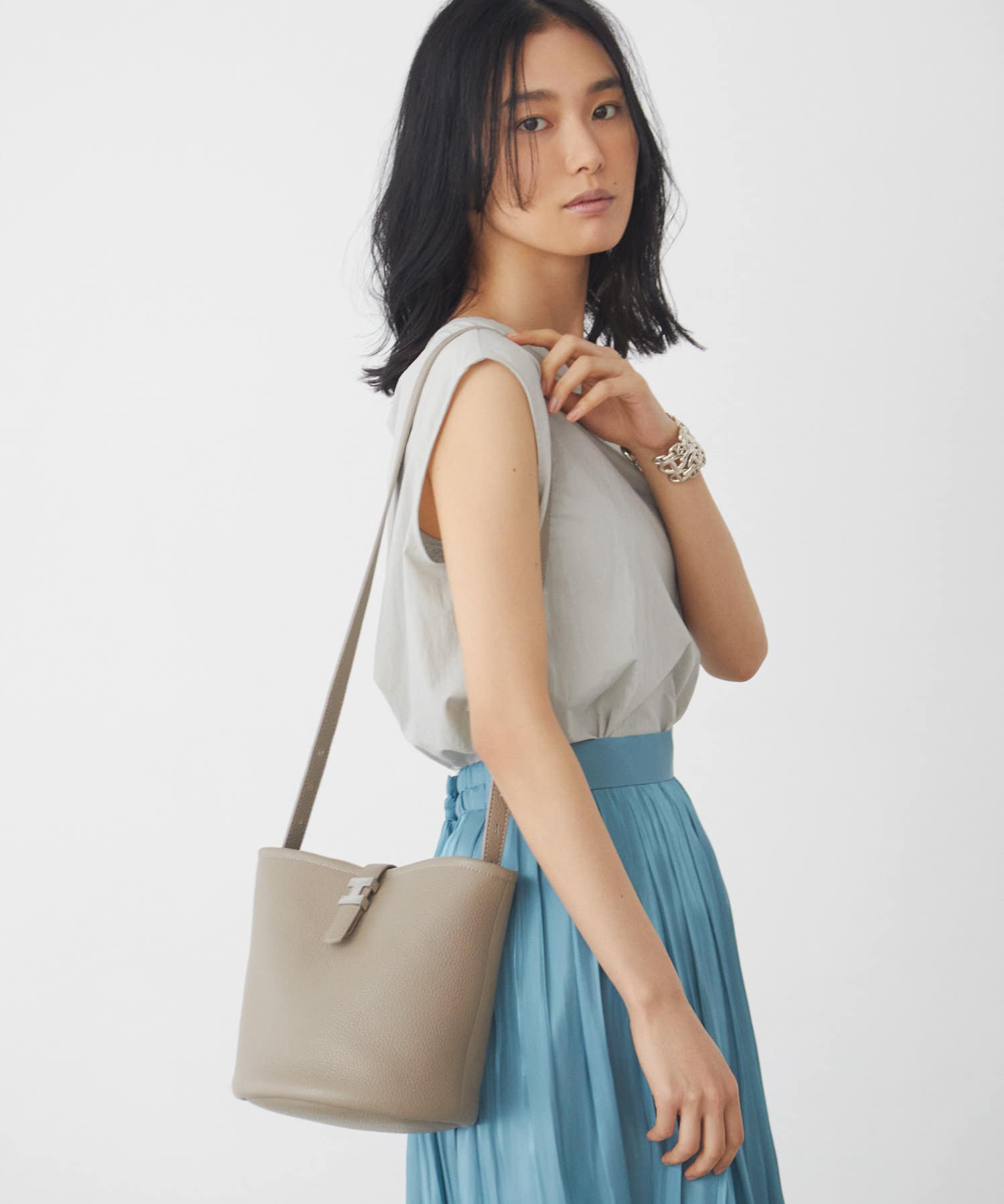 イアクッチ　グレージュ　バッグ 万能カラー】グレージュバッグ特集 - IACUCCI(イアクッチ)大丸