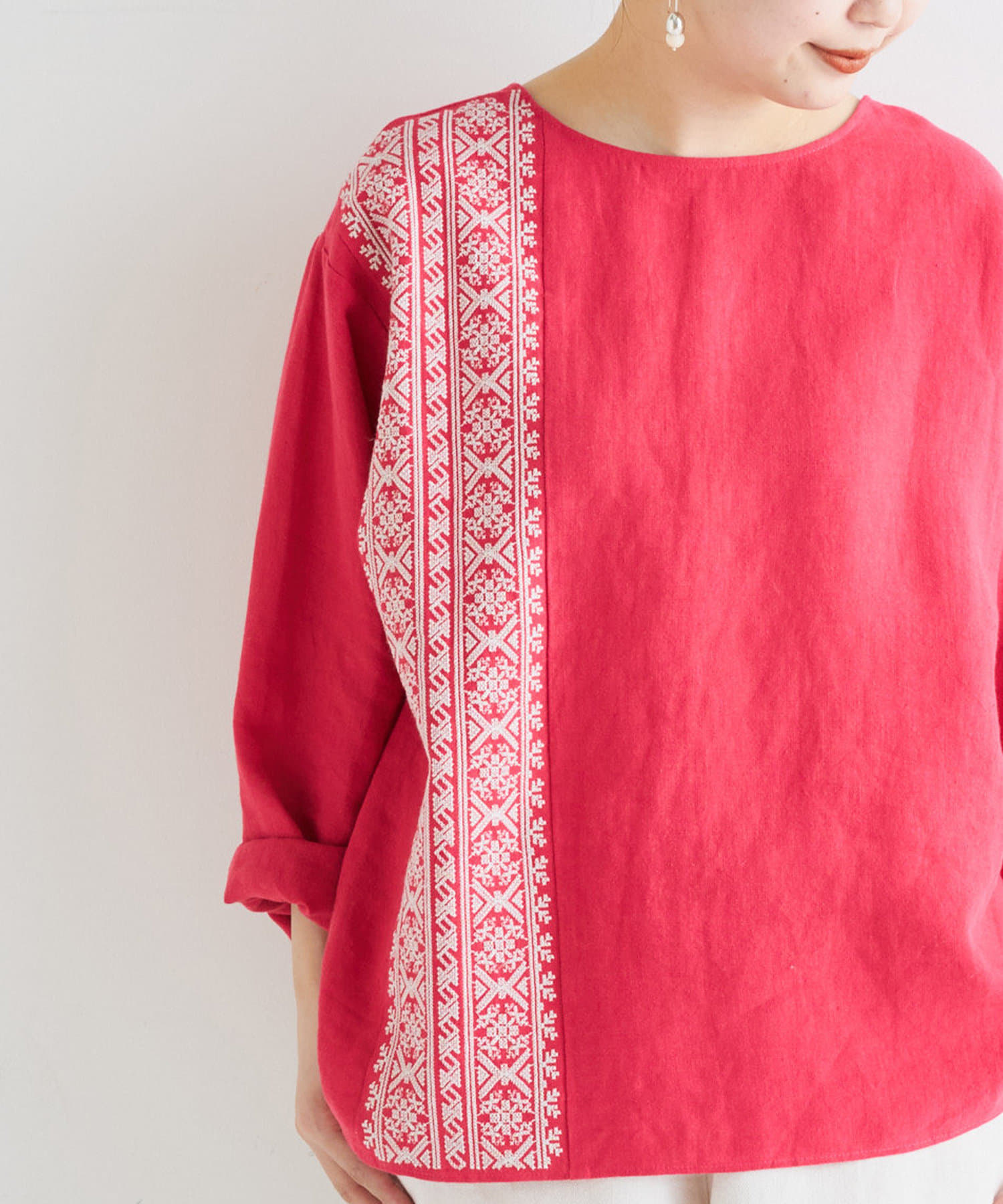 今着たいブラウス” - BEARDSLEY(ビアズリー)本部のBEARDSLEYのスタッフ