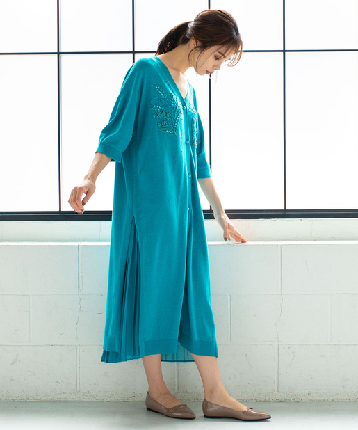 Muveil ミュベール ビーズ刺繍ニットワンピース La Boutique Bonbon ラブティックボンボン レディース Pal Closet パルクローゼット パルグループ公式ファッション通販サイト