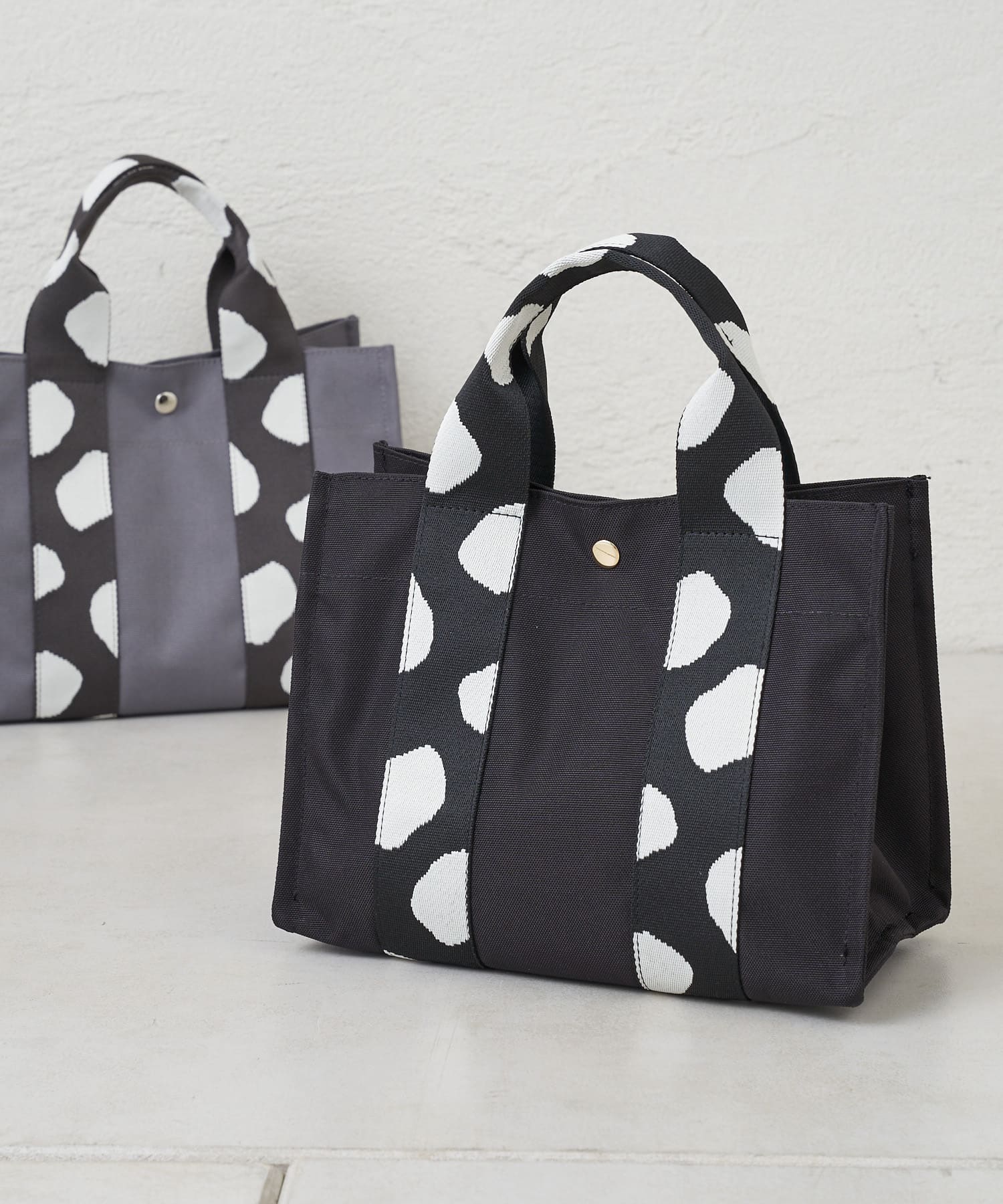 追加販売 Web限定 撥水柄テープトートバッグ S Ear Papillonner イア パピヨネ レディース Pal Closet パルクローゼット パルグループ公式ファッション通販サイト 追加販売 Web限定 撥水柄テープトートバッグ S Ear Papillonner イア パピヨネ レディース Pal Closet パルクローゼット パルグループ公式ファッション通販サイト