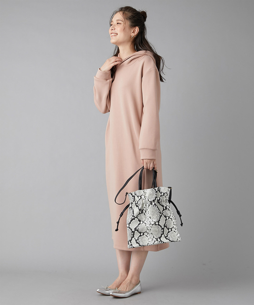 un dix cors(アンディコール) ここでしか手に入らない！【WEB限定】ダンボールロングワンピース