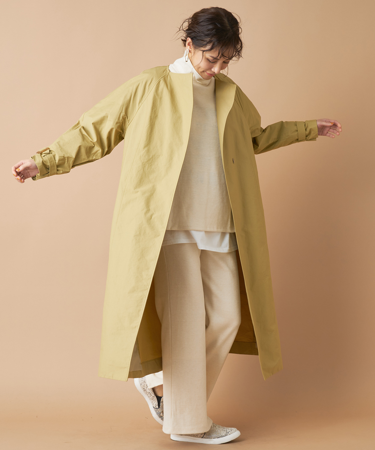 un dix cors(アンディコール) 【程よいハリ感で上品見え】グログラン袖バックルコート