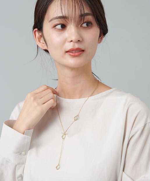 シンプルなニットに合わせたい マンテルモチーフネックレス Un Dix Cors アンディコール レディース Pal Closet パルクローゼット パルグループ公式ファッション通販サイト シンプルなニットに合わせたい マンテルモチーフネックレス Un Dix Cors アンディコール レディース Pal Closet パルクローゼット パルグループ公式ファッション通販サイト