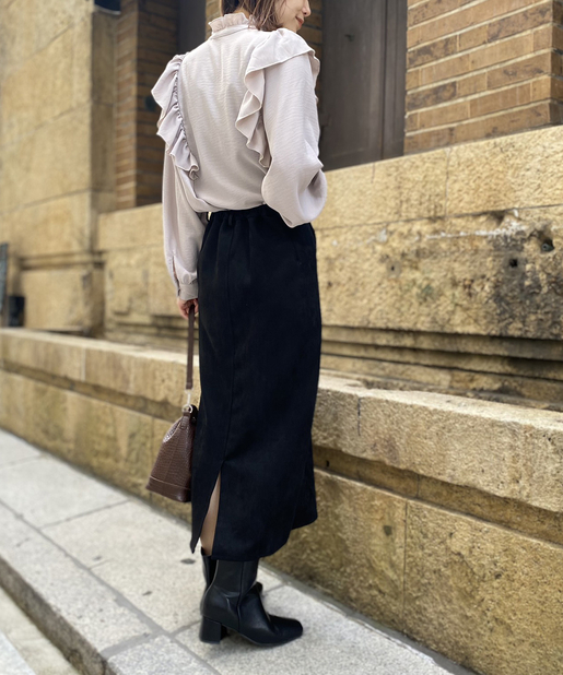 prose verse(プロズヴェール) 【シーン問わず着用可能】縦フリルパールボタンプチハイネックブラウス