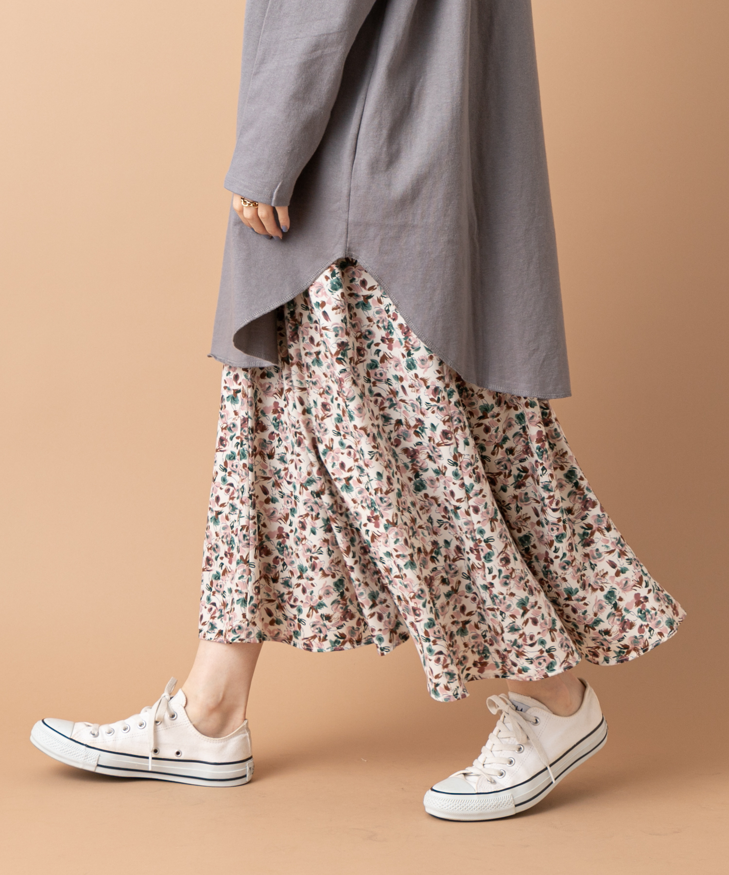 un dix cors(アンディコール) 【《女性らしい華やかな印象に》手洗い可】ダスティフラワーフレアスカート