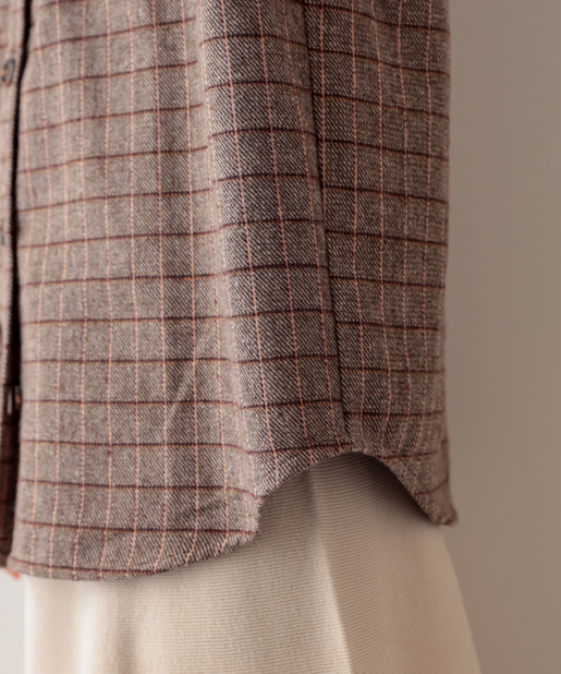 natural couture(ナチュラルクチュール) 袖口タックバックスリットシャツジャケット