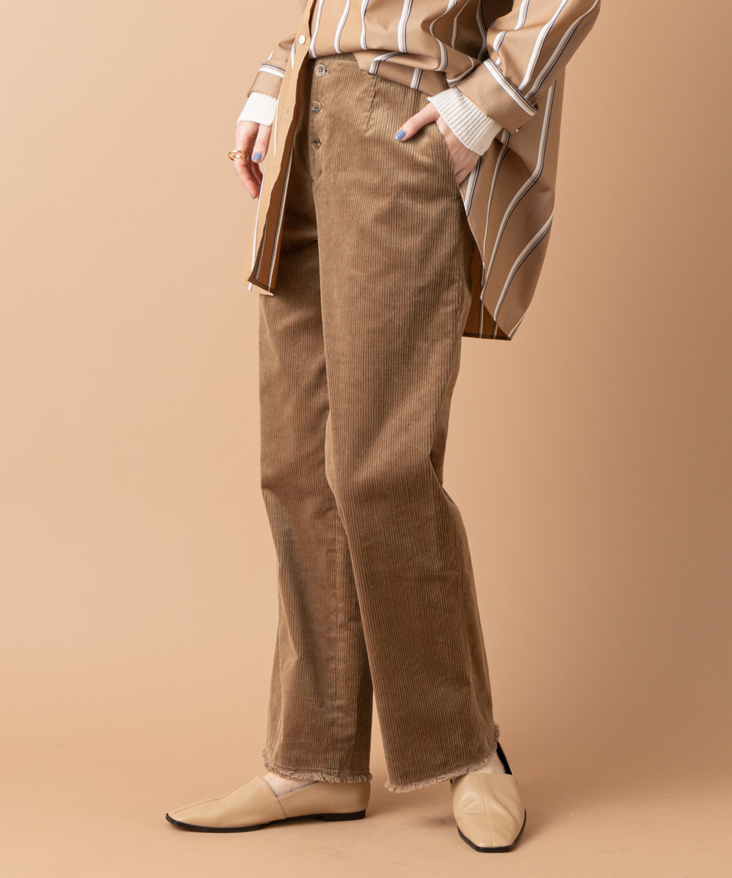 un dix cors(アンディコール) 【《ハイウエストが足長効果に》手洗い可】コーデュロイストレートパンツ