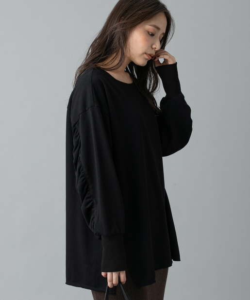 un dix cors(アンディコール) 【《女性らしく着れる》手洗い可】ギャザースリーブ裏毛プルオーバー