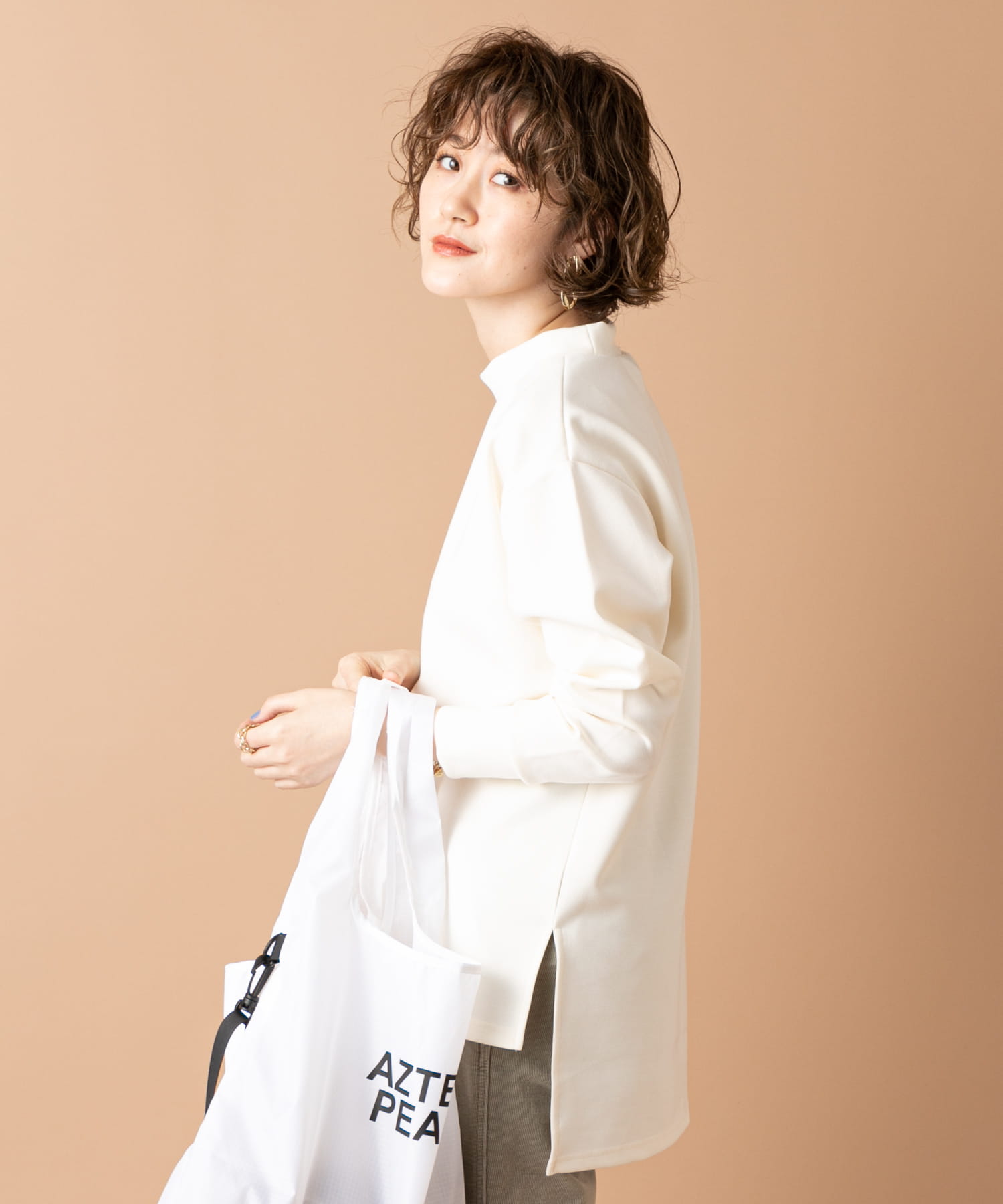 un dix cors(アンディコール) ここでしか手に入らない！【WEB限定・手洗い可】エコバッグ付プルオーバー