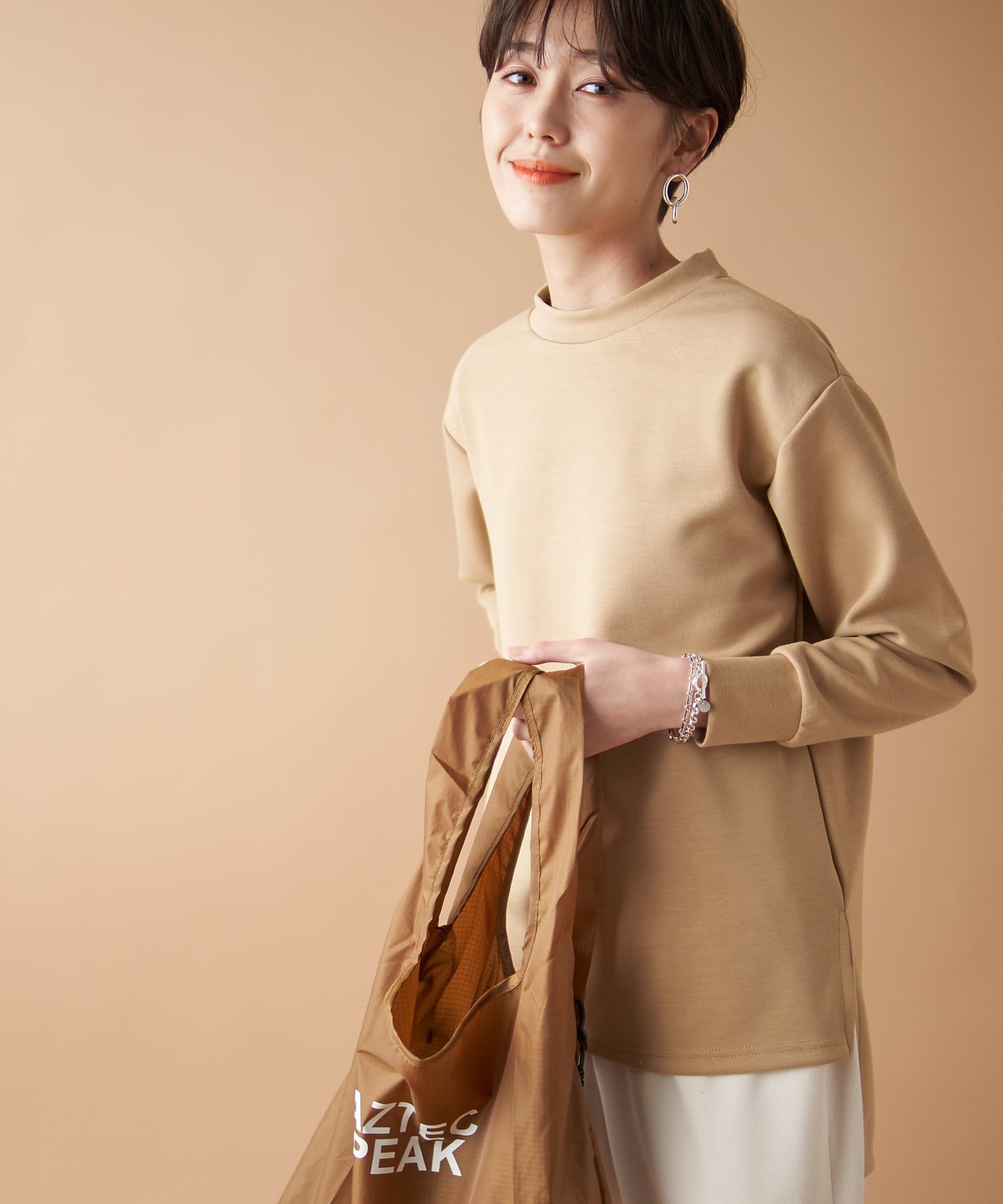 un dix cors(アンディコール) ここでしか手に入らない！【WEB限定・手洗い可】エコバッグ付プルオーバー