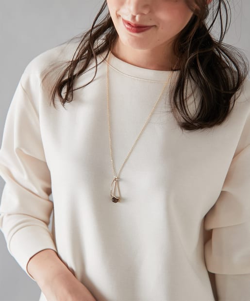 un dix cors(アンディコール) 【首元を華奢に見せてくれる】セミサークルネックレス