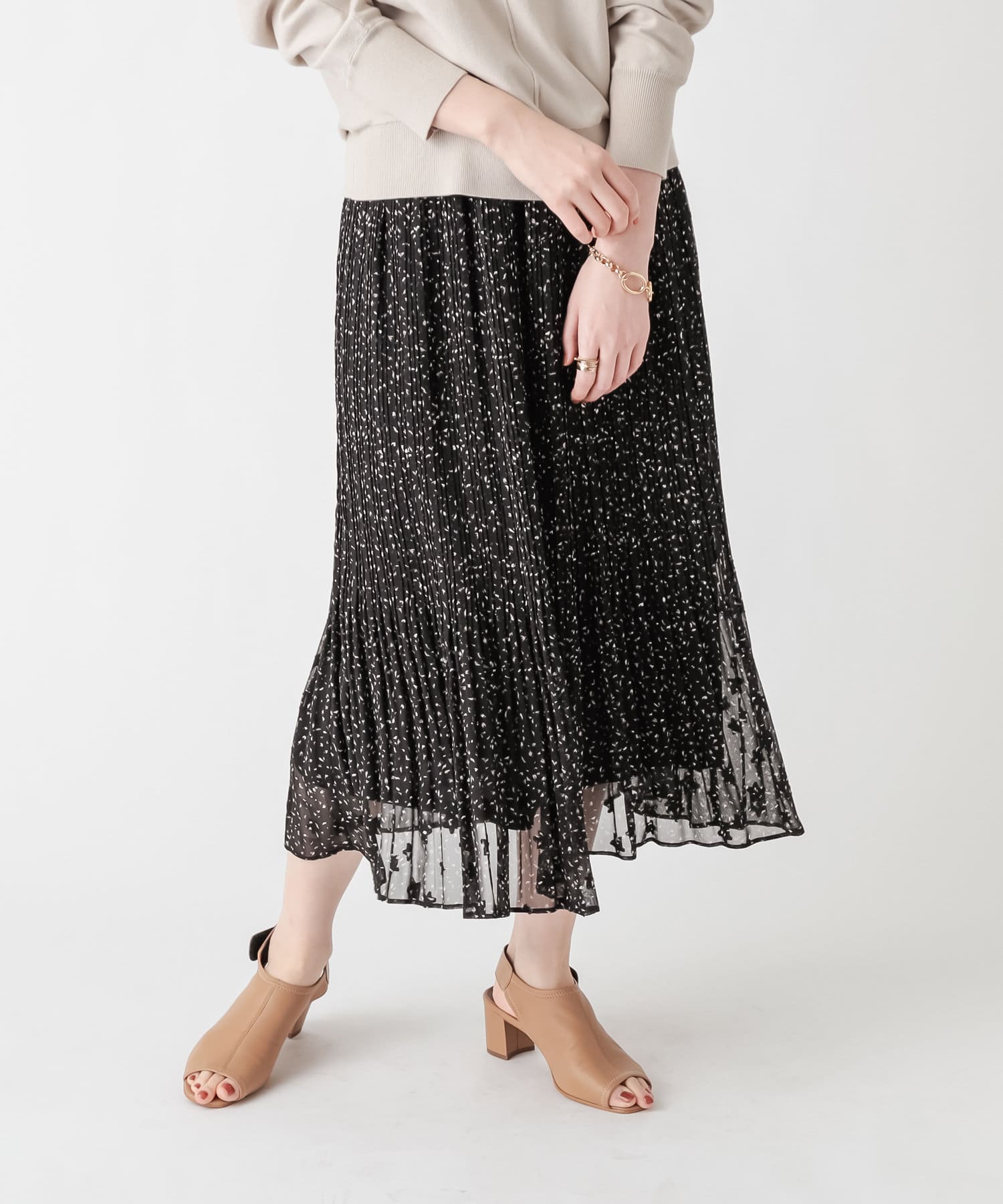 un dix cors(アンディコール) 《軽やかなでキャッチー柄》星柄ジャガードプリーツスカート