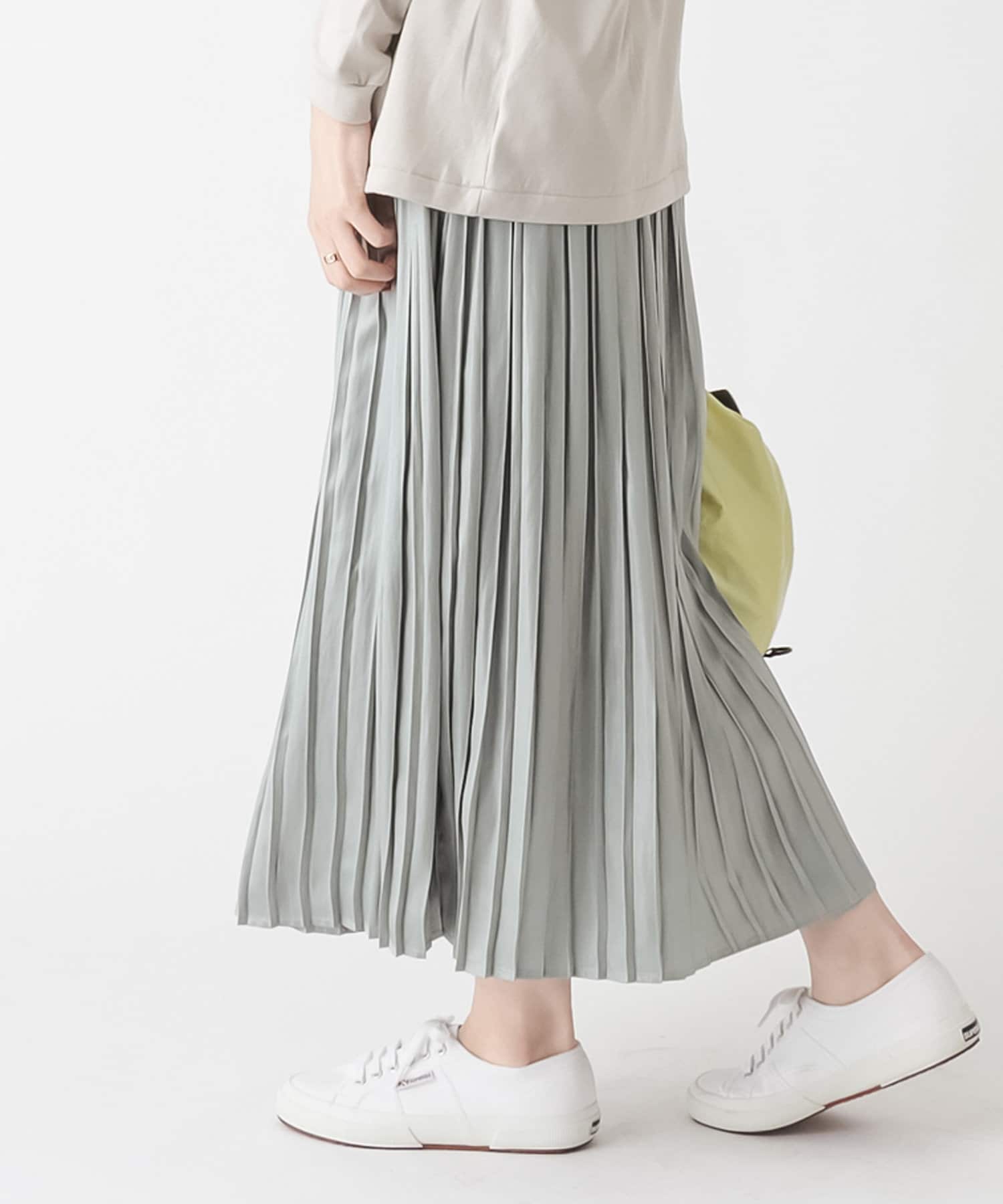 un dix cors(アンディコール) 【揺れ感が女性らしい】サテンプリーツスカート