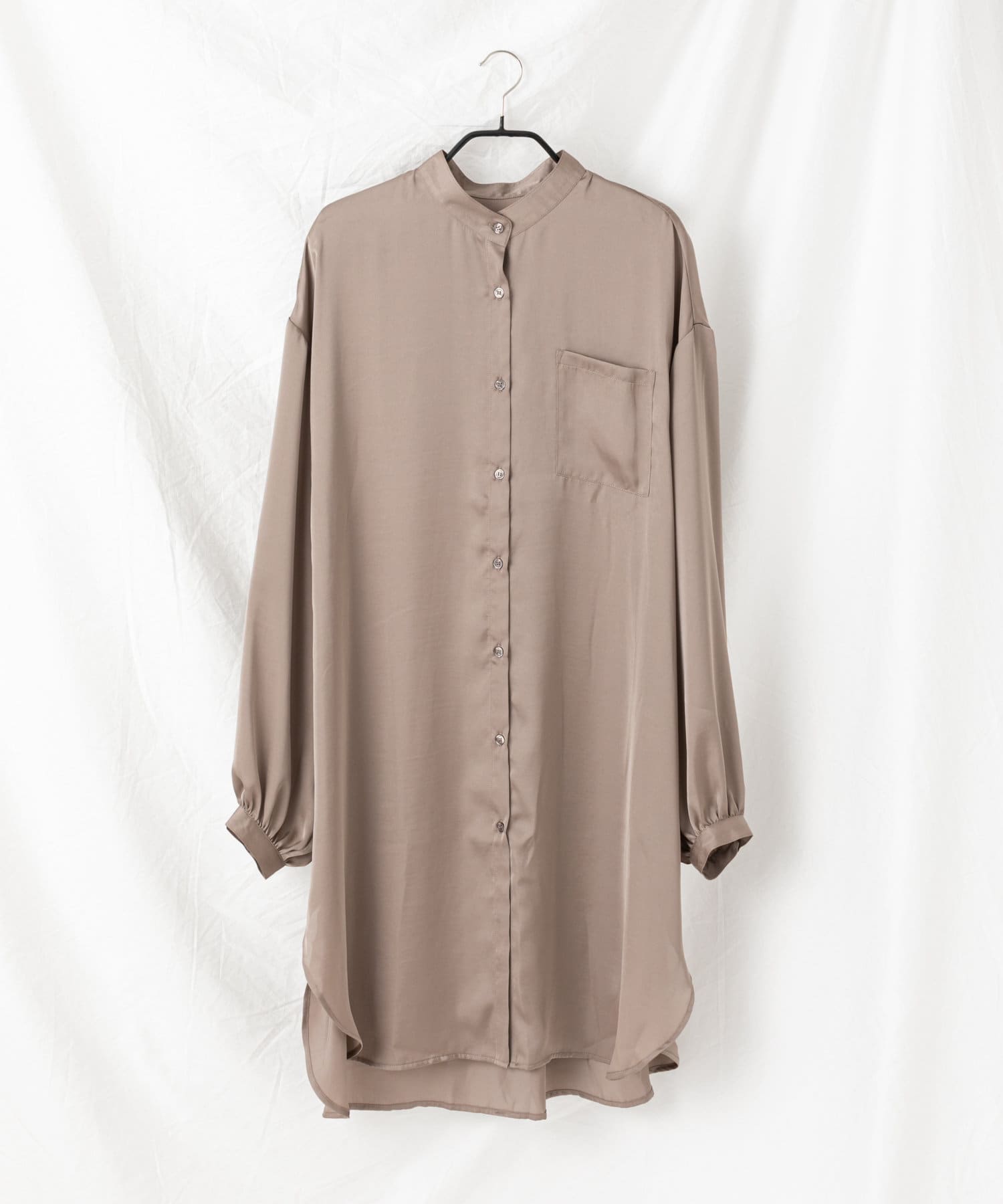 Web限定 サテンバンドカラーロングシャツ Colony 2139 コロニー トゥーワンスリーナイン レディース Pal Closet パルクローゼット パルグループ公式ファッション通販サイト