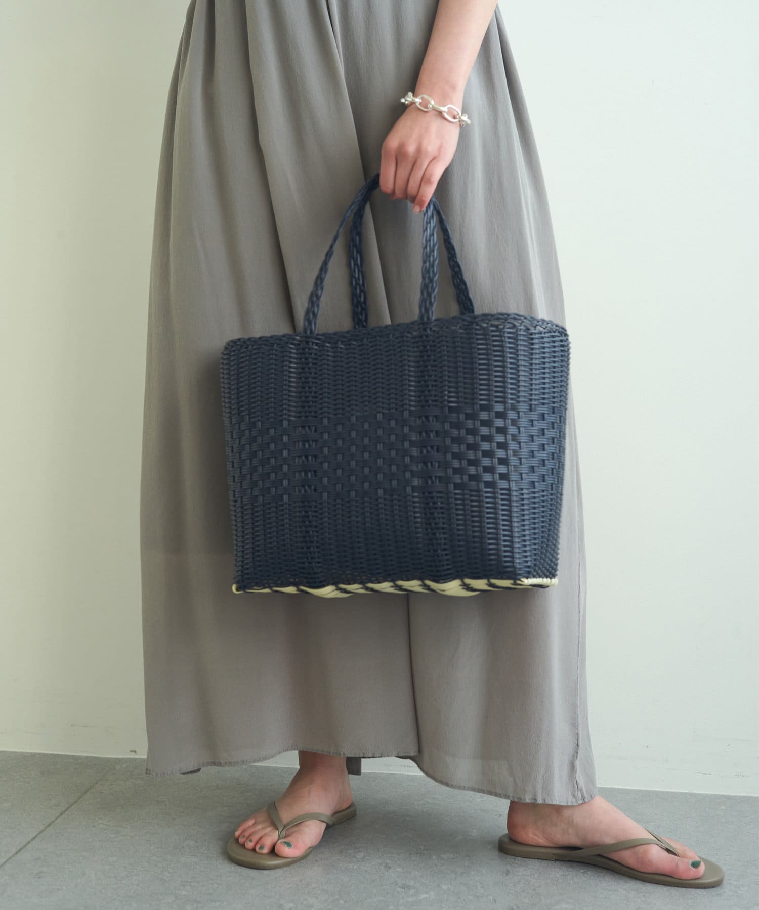 Kangaro Basic Lot de 12 intercalaires A4 PP Jan-Dez.120 mμ 4r Gris Kangaro Basic Lot de 12 intercalaires A4 PP Jan-Dez.120 mμ 4r Gris