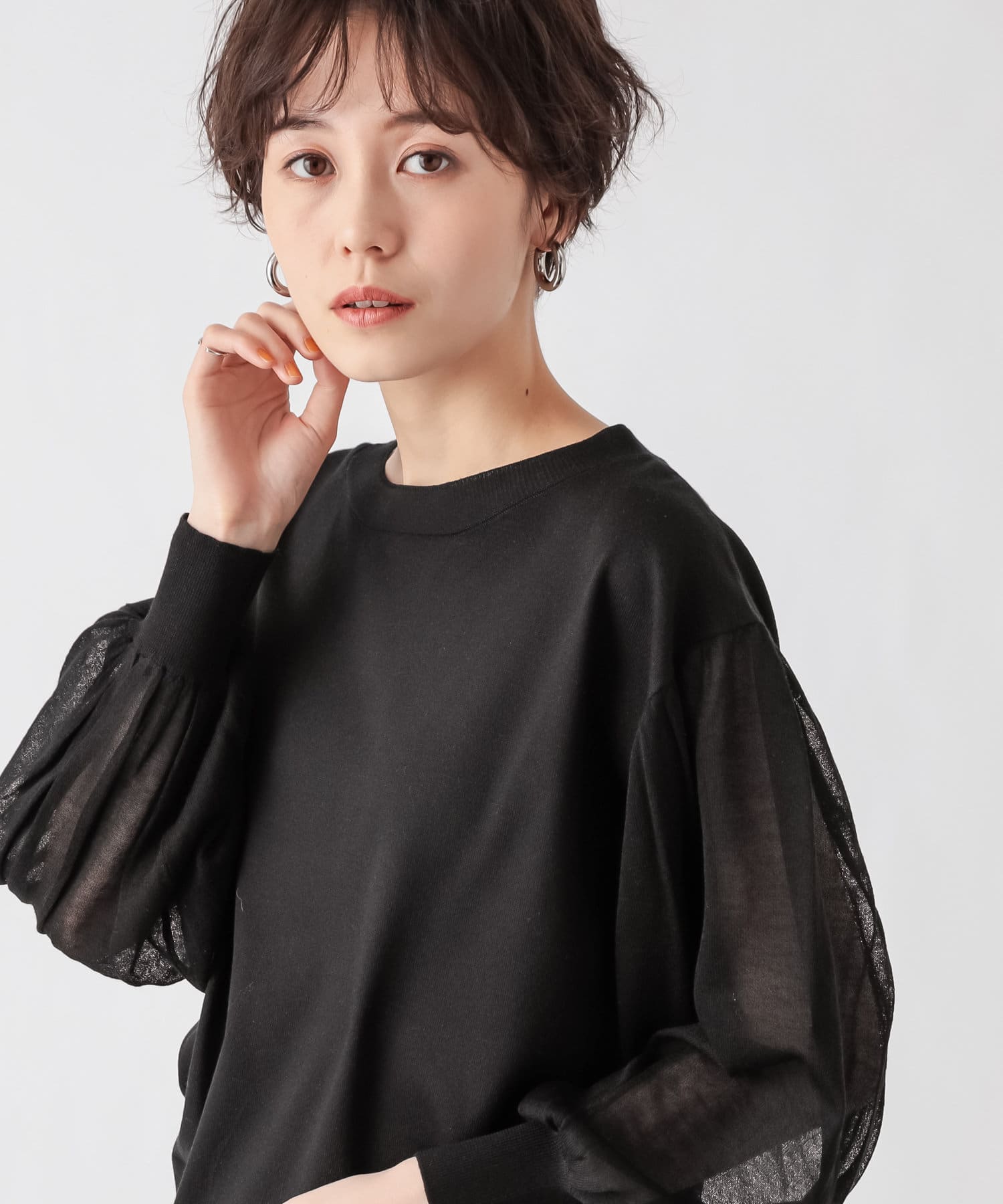 un dix cors(アンディコール) ここでしか手に入らない！【WEB限定・手洗い可】シアーパフスリーブニット