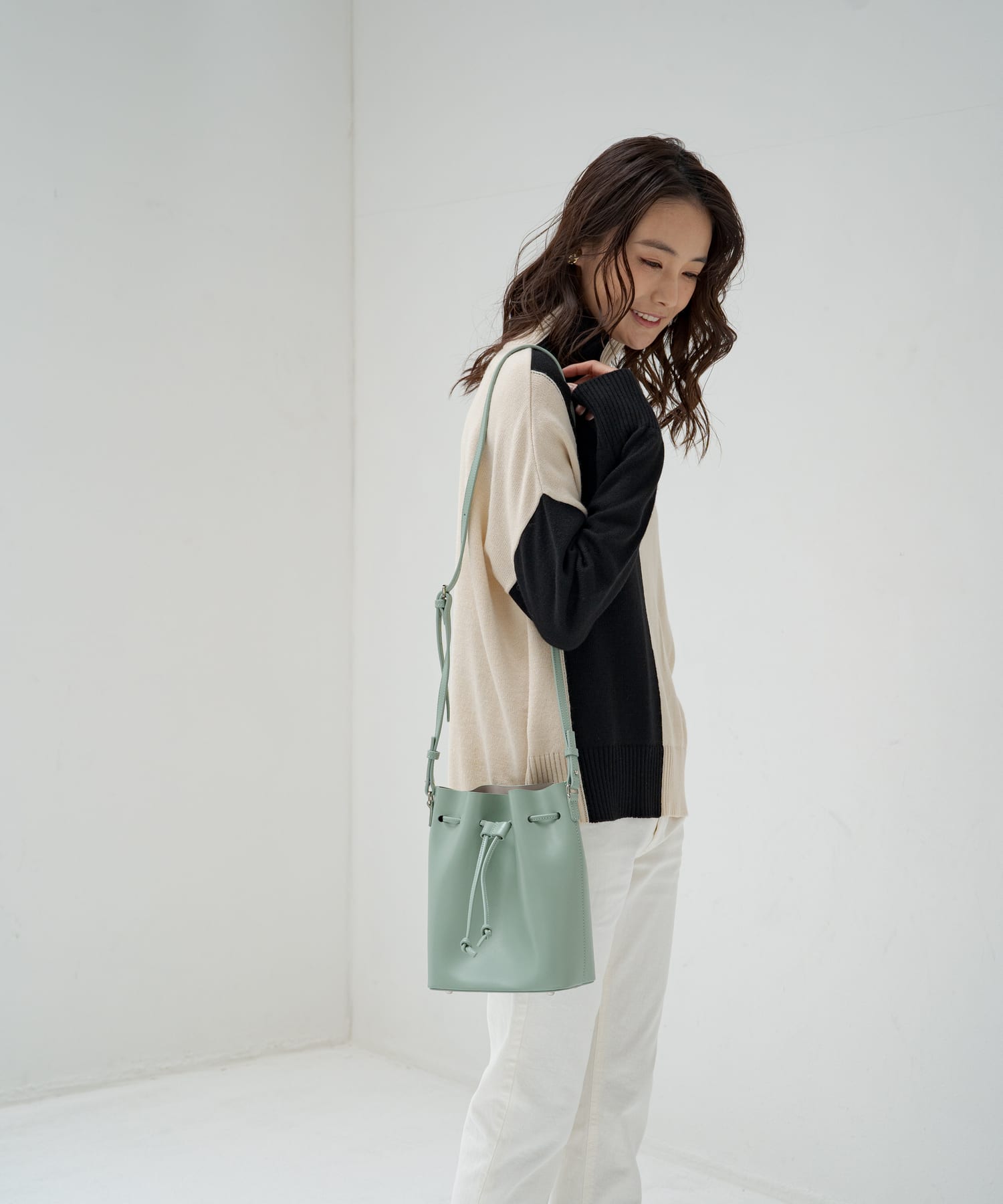 Yahki ヤーキ W Face ミニ巾着バッグ Loungedress ラウンジドレス レディース Pal Closet パルクローゼット パルグループ公式ファッション通販サイト