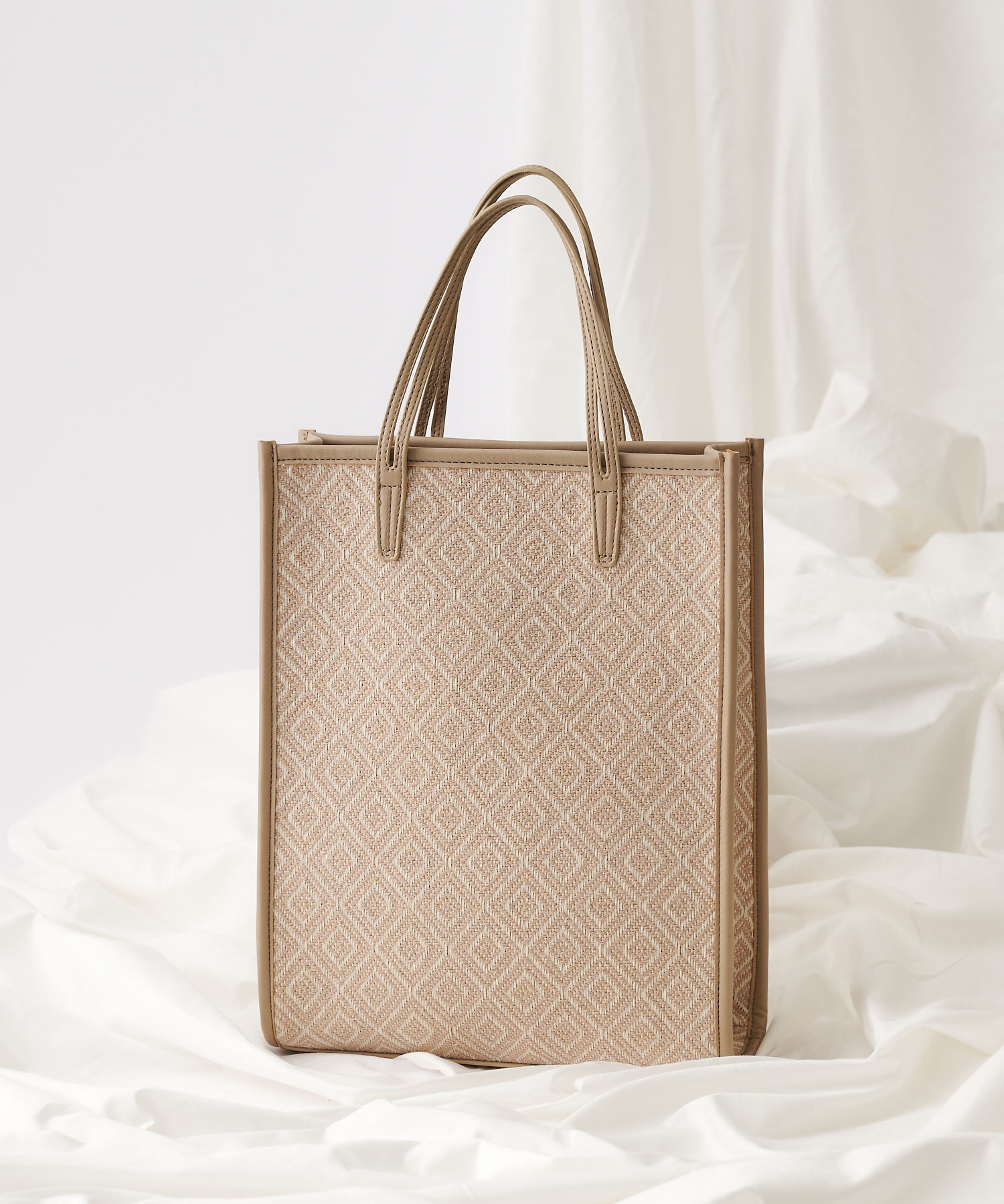 ジャガードスクエアトートバッグ 幾何学柄 Colony 2139 コロニー トゥーワンスリーナイン レディース Pal Closet パルクローゼット パルグループ公式ファッション通販サイト