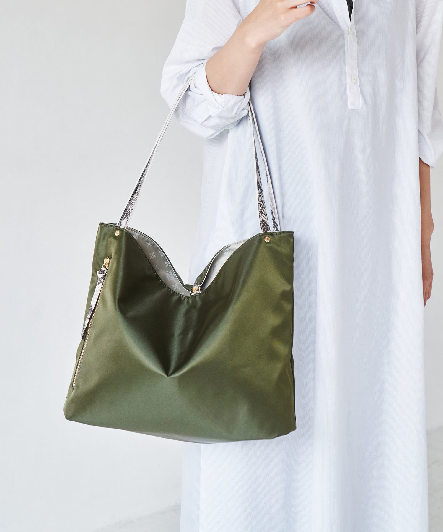 予約】大人気リバーシブルトートに新色登場です！ - russet(ラシット