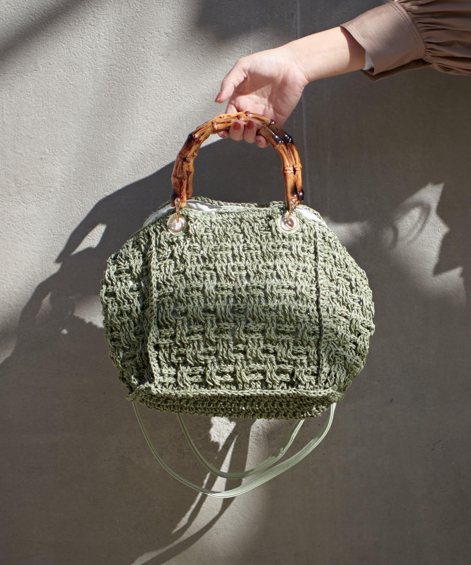 新宿店】羽織るだけでコーディネートが華やかに！VTGレースブルゾン