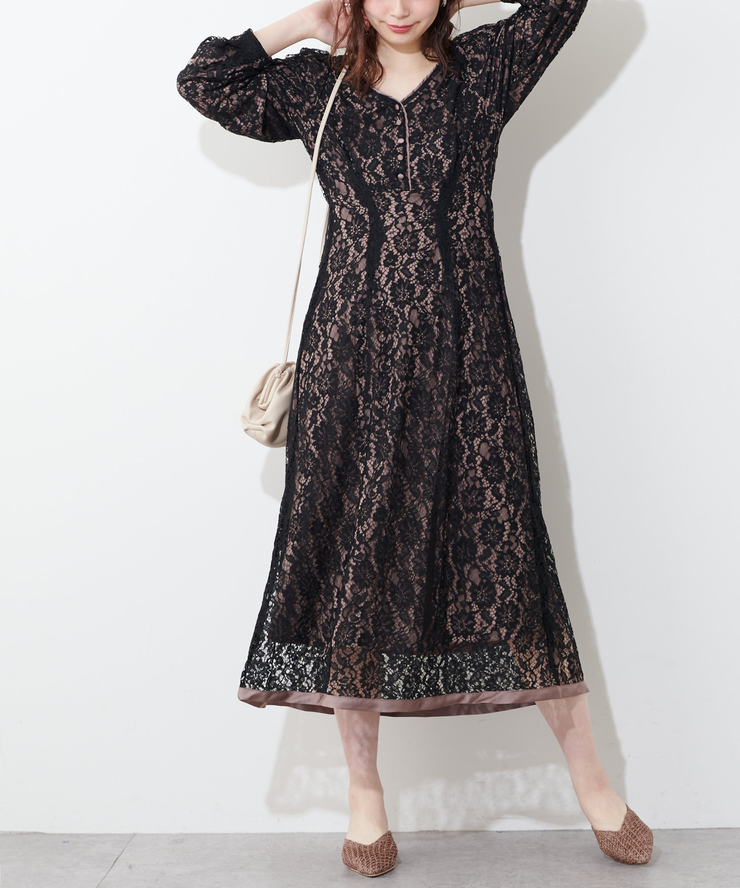 natural couture(ナチュラルクチュール) 裾パイピング大人レースワンピース